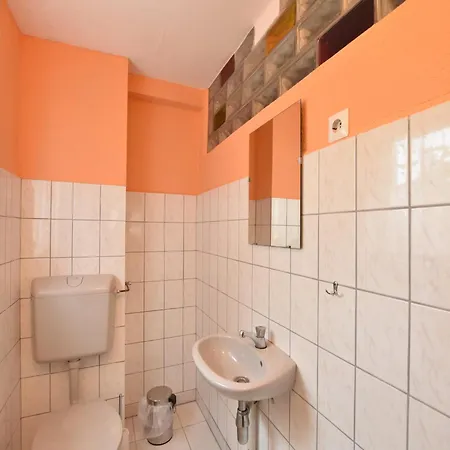 Charming In K Hlungsborn With Parking Apartment Kuehlungsborn