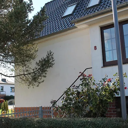 Charming In K Hlungsborn With Parking Apartment